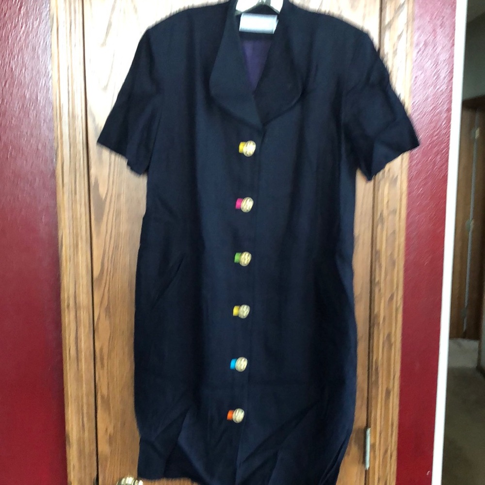 Short sleeve dress deep navy.